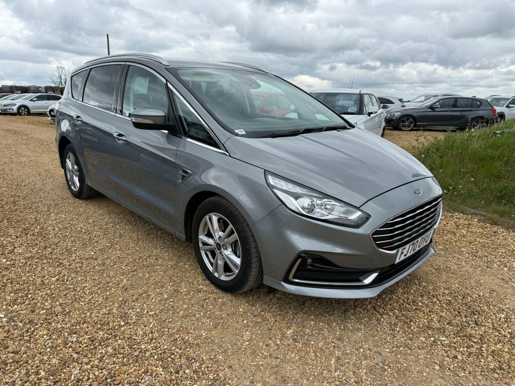 Ford S-Max 2L Titanium Silver
