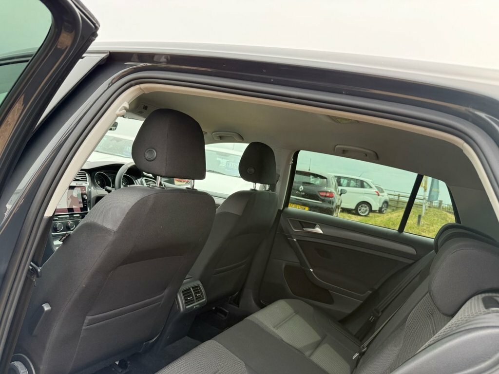 Volkswagen Golf 1.6L Se Nav KR68OFD Grey #6