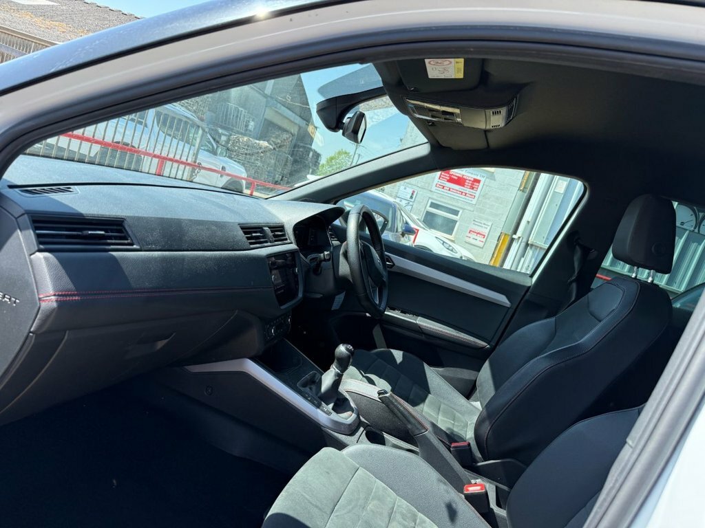 Seat Arona 1L Fr Sport ST69ORA White #5