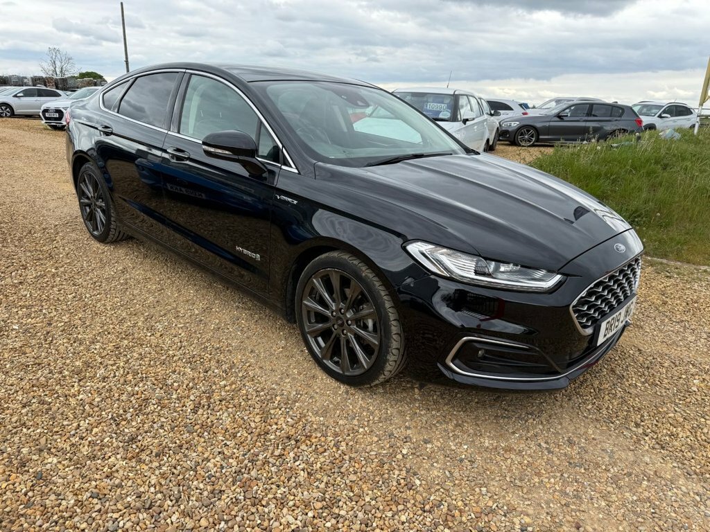 Ford Mondeo 2L Vignale Black