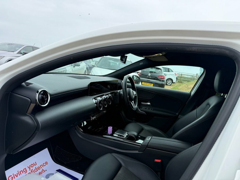 Mercedes-Benz A Class 1.5L Sport GV68KHJ White #4