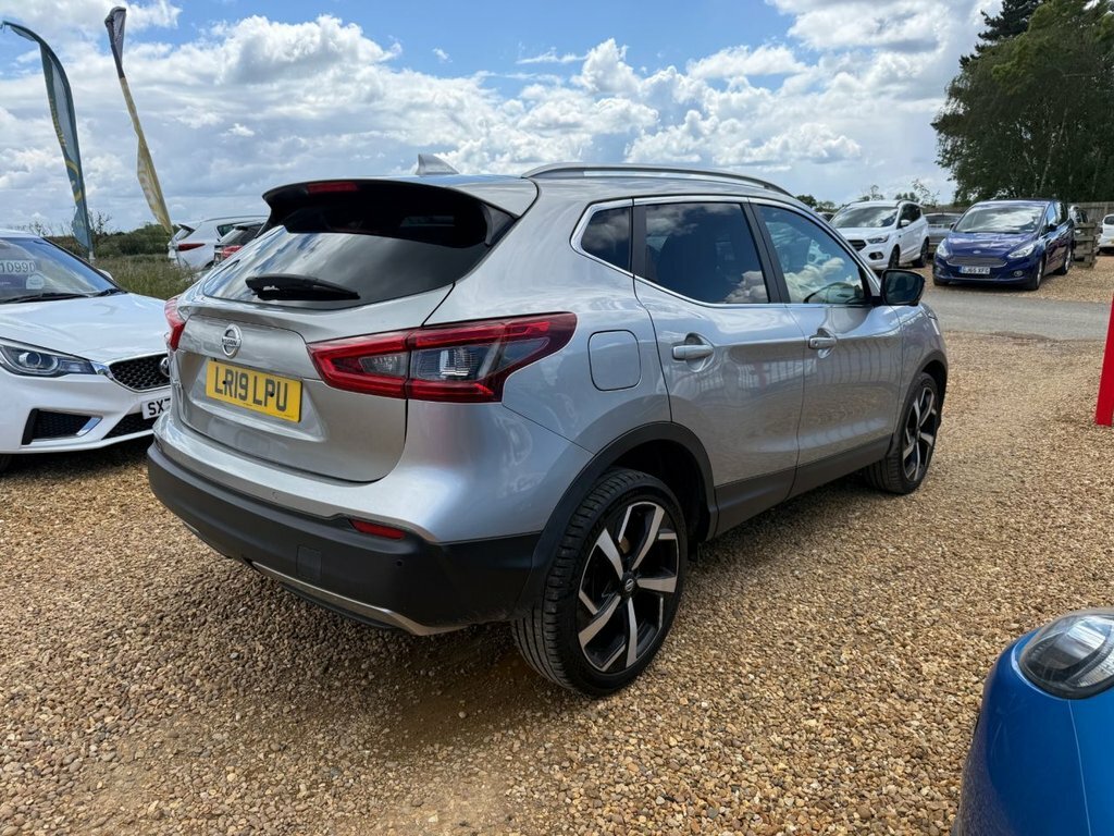 Nissan Qashqai 1.3L Tekna LR19LPU Silver #3