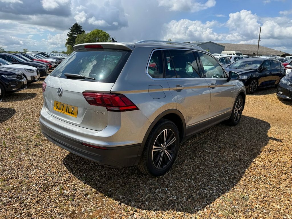 Volkswagen Tiguan 2L Se Navigation GJ17VLZ Silver #3