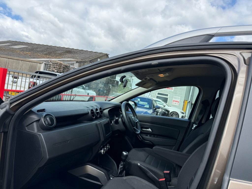 Dacia Duster 1.3L Prestige SG69XDY Brown #3