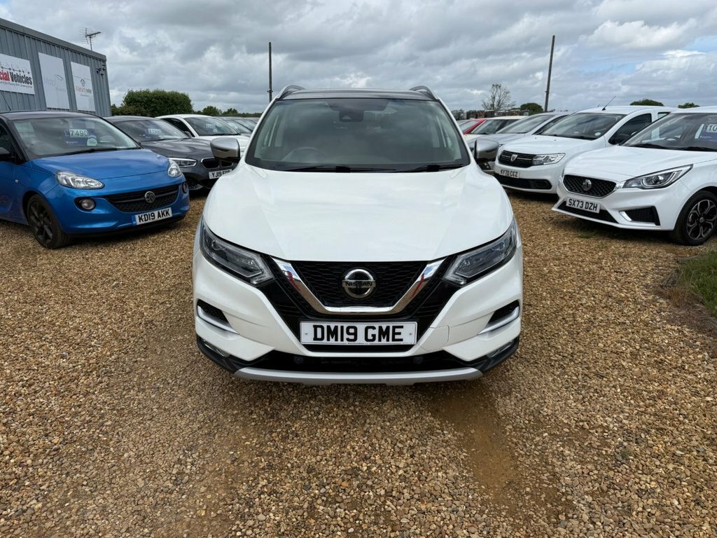 Nissan Qashqai 1.3L N-motion DM19GME White #2