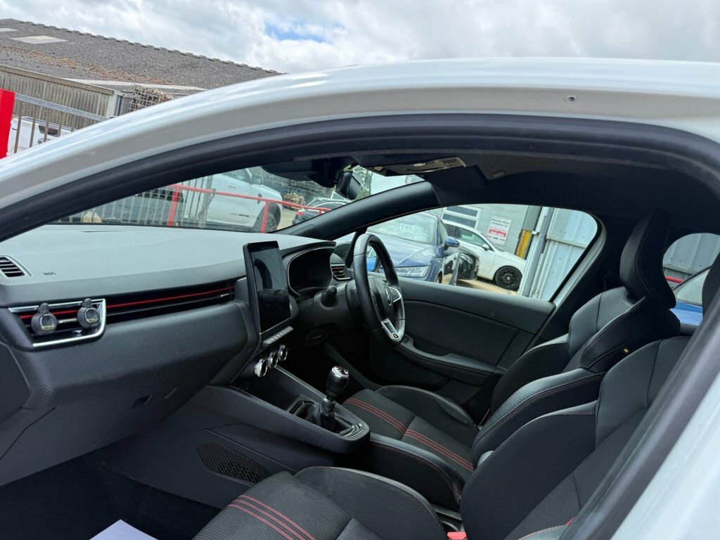 Renault Clio 1L Rs Line AU23KNB White #4