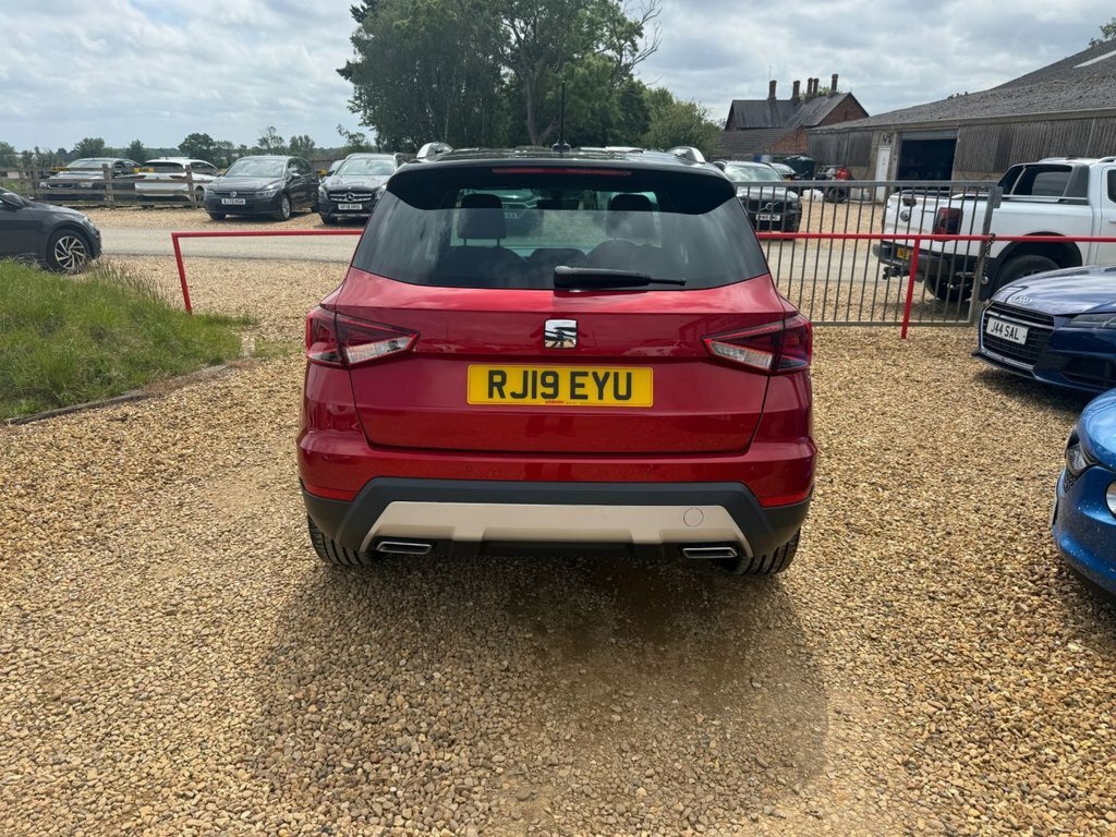 Seat Arona 1.5L Fr Sport Red #6