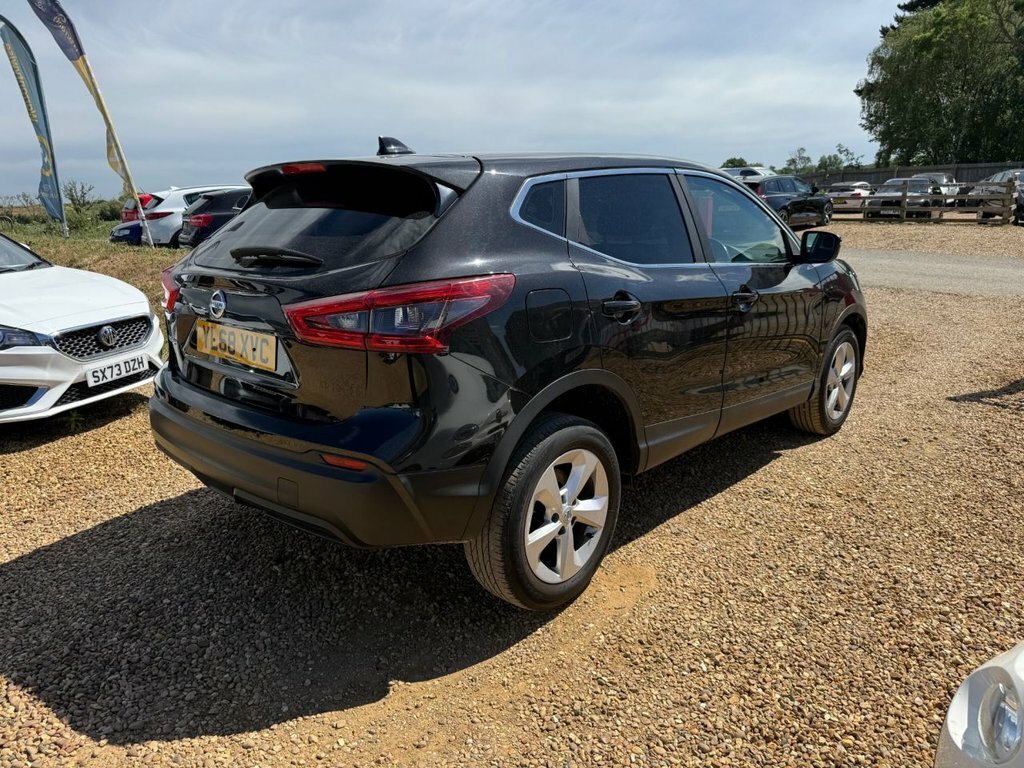 Nissan Qashqai 1.3L Acenta Premium YL68XVC Black #3