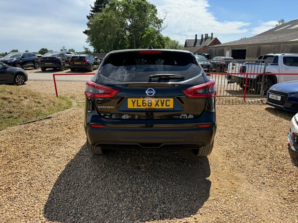 Nissan Qashqai 1.3L Acenta Premium YL68XVC Black #6
