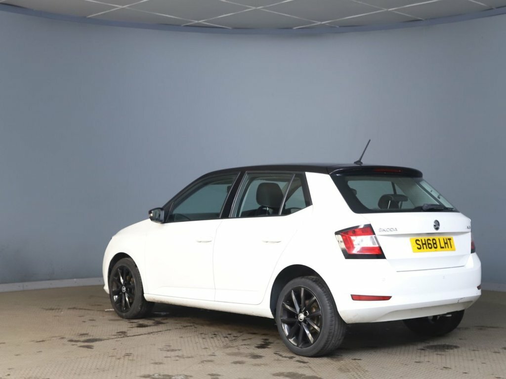 Skoda Fabia 1L Colour Edition SH68LHT White #4
