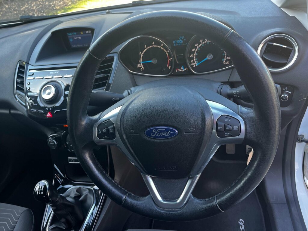 Ford Fiesta 1.0T Ecoboost Titanium Hatchback EY63CMU  #2