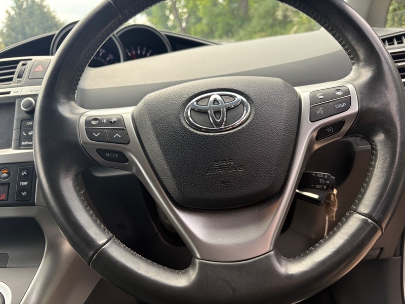 Toyota Verso D-4d Excel White #14