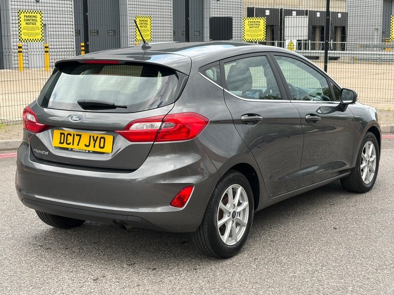 Ford Fiesta 1.1 Ti-vct Zetec Hatchback DC17JYO Grey #4