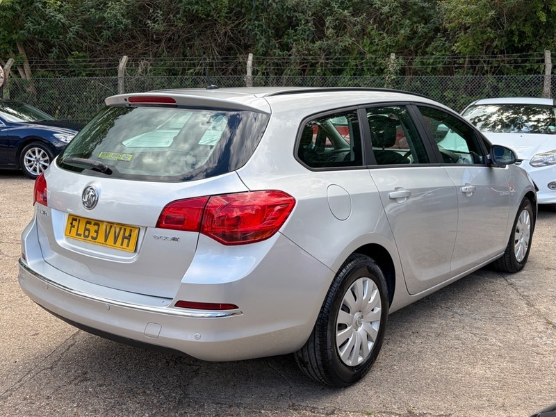 Vauxhall Astra 1.7 Cdti Ecoflex Exclusiv FL63VVH Silver #4