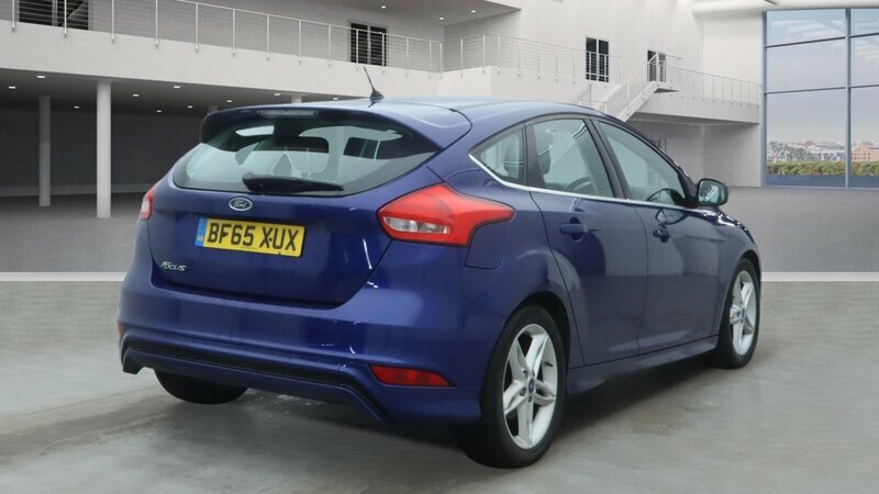 Ford Focus 1.5-Focus-zetec-s-tdci-5dr BD65AFE Silver #6