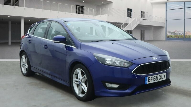 Ford Focus 1.5-Focus-zetec-s-tdci-5dr BD65AFE Silver #4
