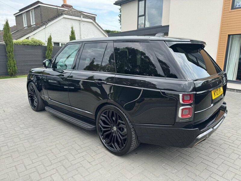 Land Rover Range Rover 3.0-range-rover-vogue-d-mhev-auto-5dr KY21BYC Black #2