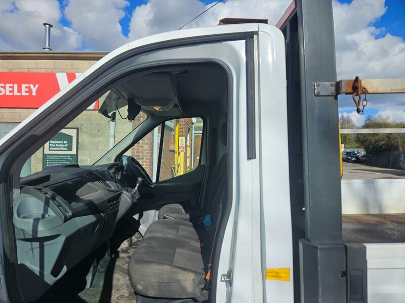 Ford Transit Custom 2.0-Transit-350-0dr YT68XBN White #5