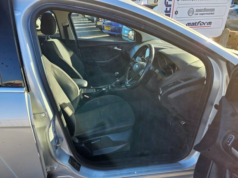 Ford Focus 1.0-Focus-zetec-s-5dr BF65XUX Blue #3