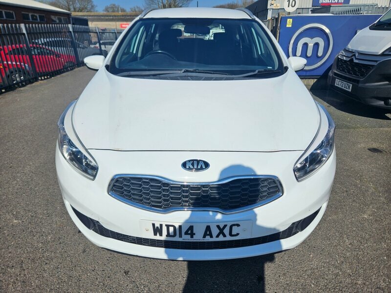Kia Ceed 1.4-Ceed-vr7-5dr WD14AXC White #4