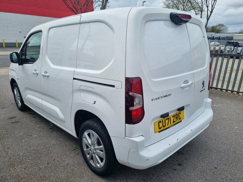 Peugeot Partner 1.5-Partner-asphalt-premium-blue-hdi-0dr CU71ZRC White #2