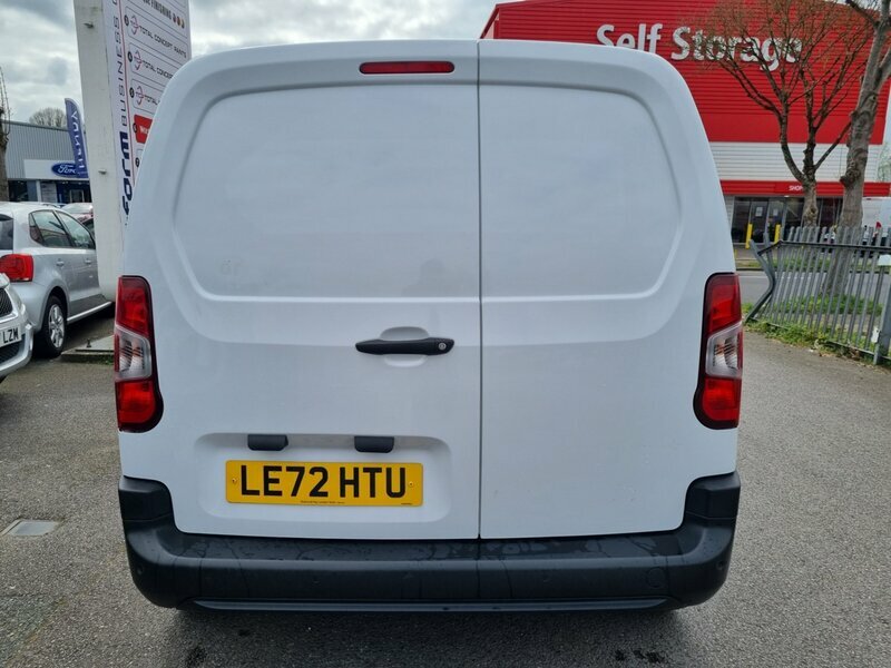 Citroen Berlingo 1.5-Berlingo-1000-enterprise-edition-bluehdi-0dr LE72BBF White #2