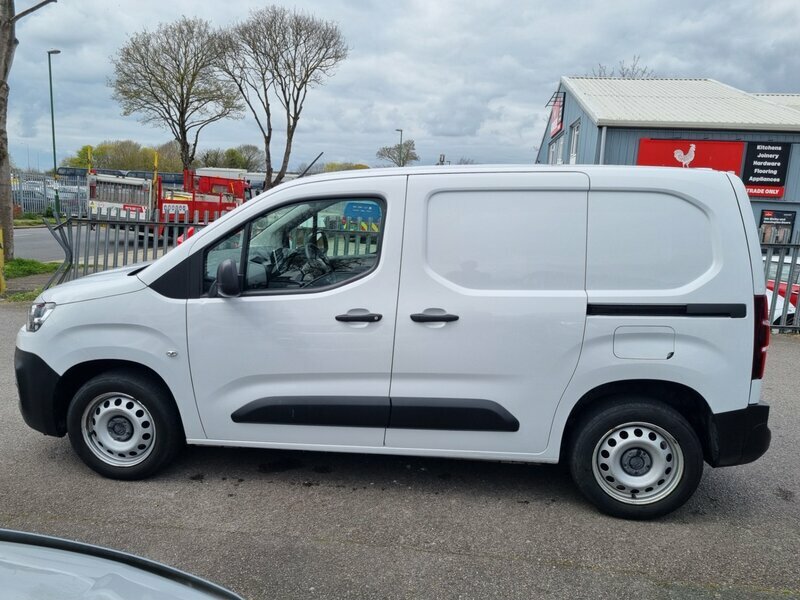 Citroen Berlingo 1.5-Berlingo-1000-enterprise-edition-bluehdi-0dr LE72BBF White #6