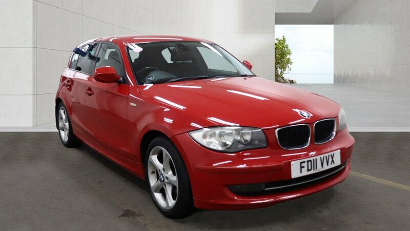 BMW 1 Series 2.0-118D-sport-5dr GY67FKO White #4