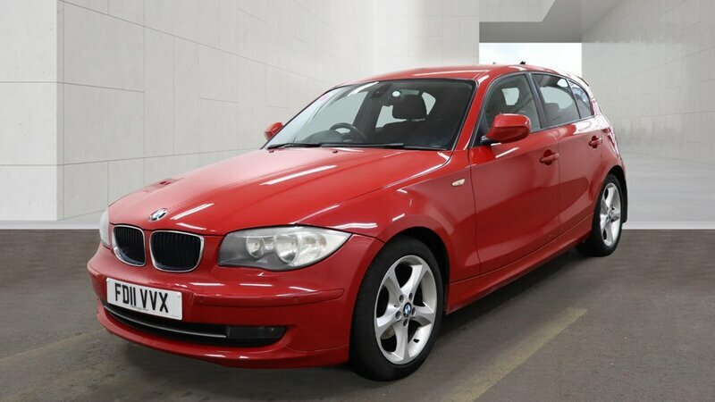 BMW 1 Series 2.0-118D-sport-5dr White