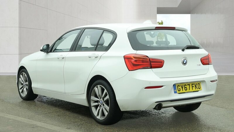 BMW 1 Series 1.5-118I-sport-5dr FD11VVX Red #2