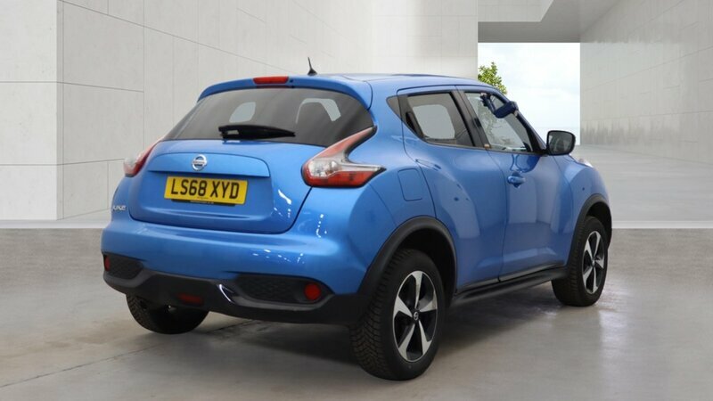 Nissan Juke 1.6-Juke-bose-personal-edition-5dr LV64WLA White #6