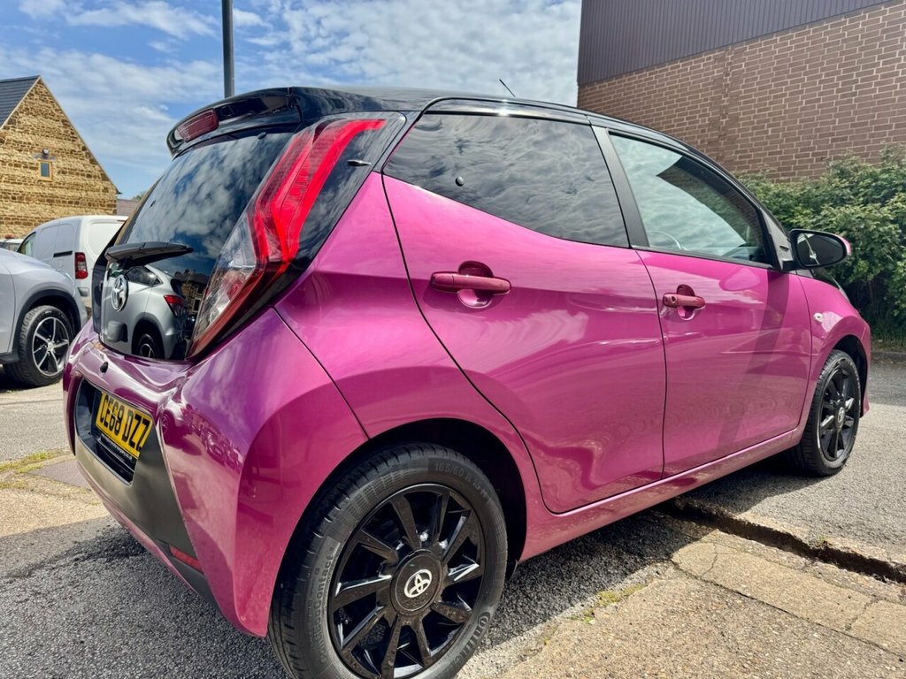 Toyota Aygo 1L X-cite CE68DZZ Purple #5