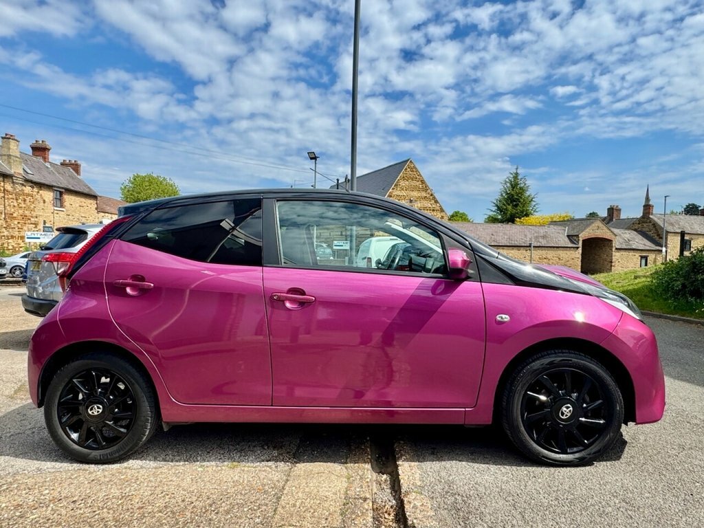 Toyota Aygo 1L X-cite CE68DZZ Purple #4