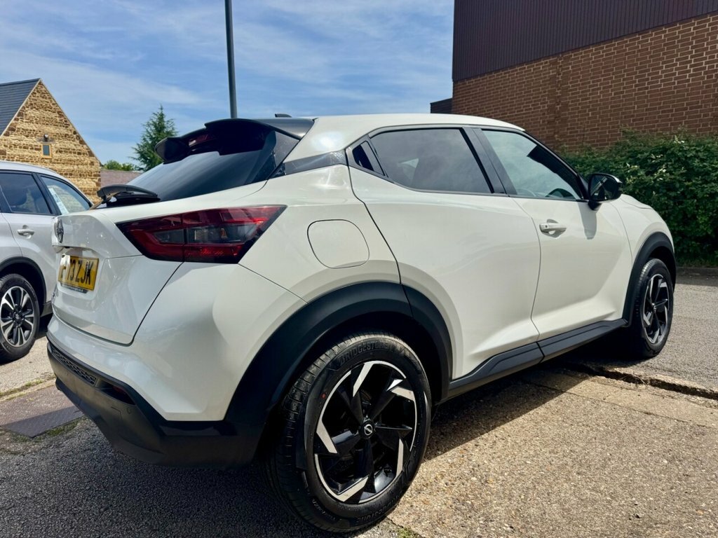 Nissan Juke 1L N-connecta BW73ZJK White #5