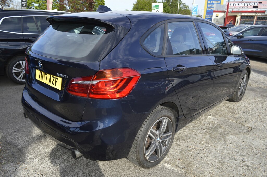 BMW 2 Series Active Tourer Mpv 2.0 220I Sport Active Tourer 2017 Blue #2