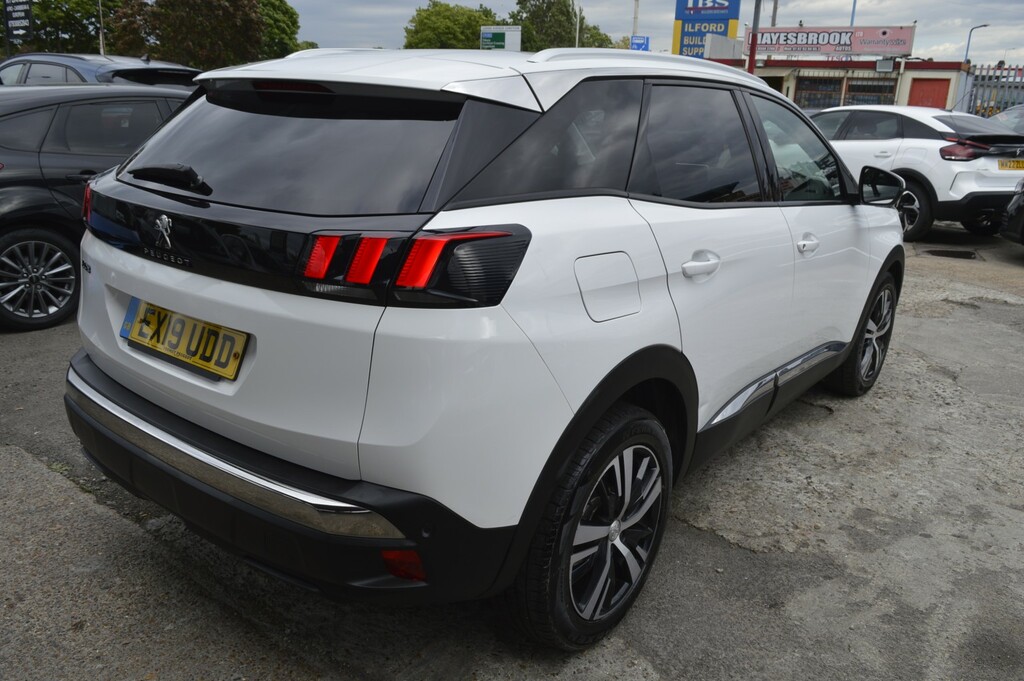 Peugeot 3008 Suv 1.2 Puretech Allure 2019 EX19UDD White #2