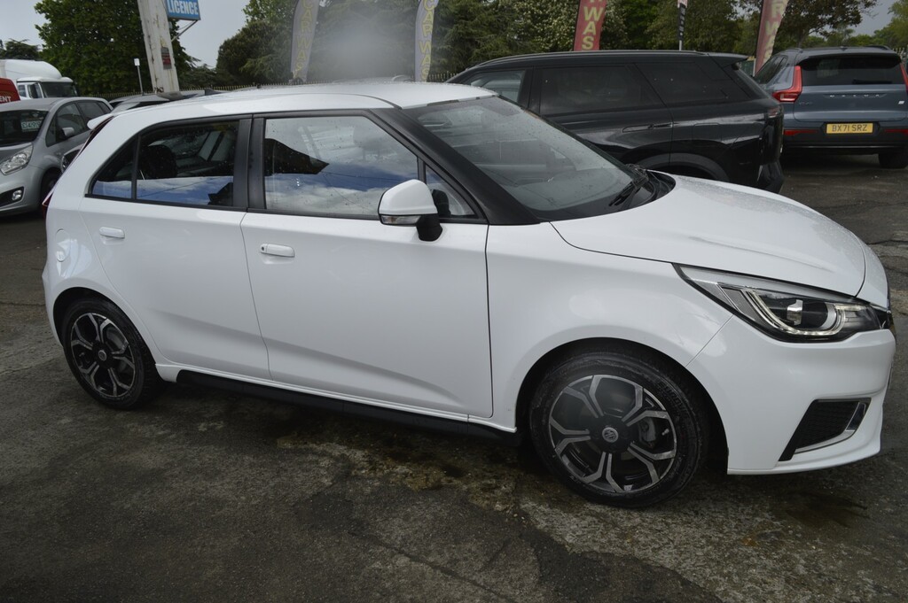 MG MG3 Hatchback 1.5 Vti-tech Exclusive Nav 2021 YB21VDT White #6