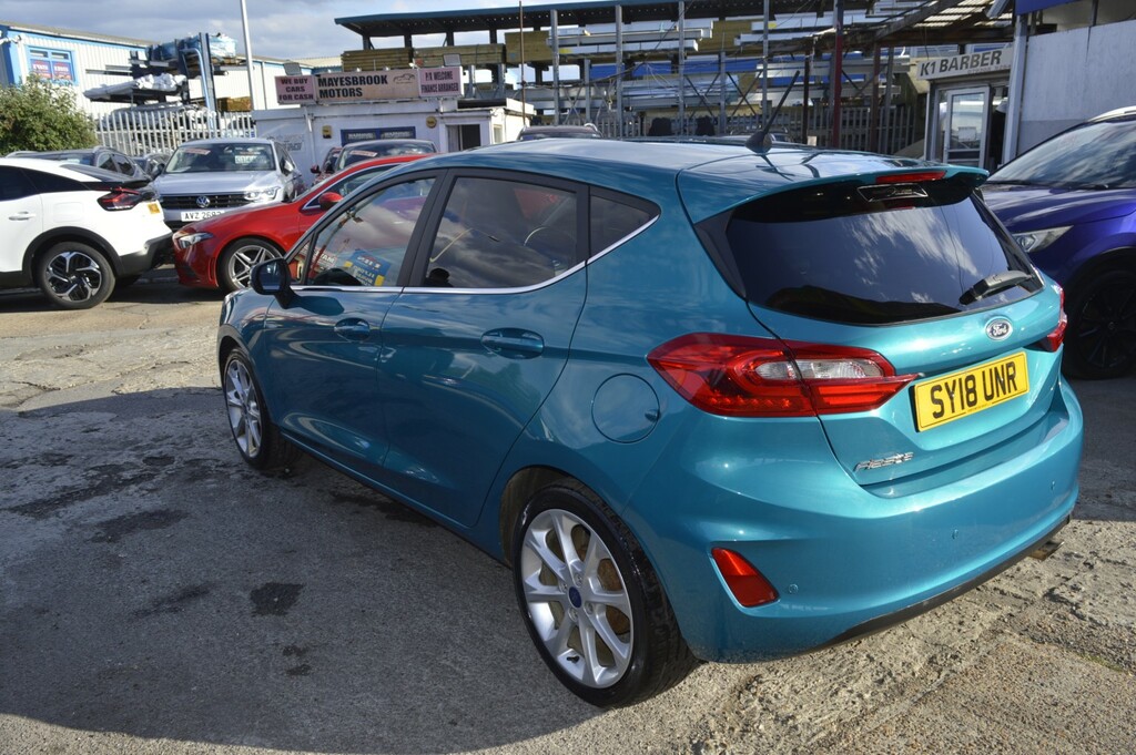Ford Fiesta Hatchback 1.0 T Ecoboost Titanium 2018 SY18UNR Blue #4