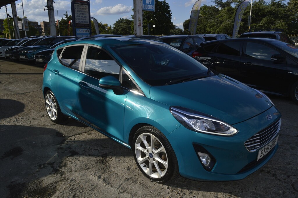 Ford Fiesta Hatchback 1.0 T Ecoboost Titanium 2018 Blue