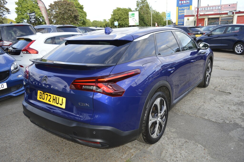 Citroen C5 X Hatchback 1.6 New C5 X Hybrid Sense Plus 2022 Blue #2