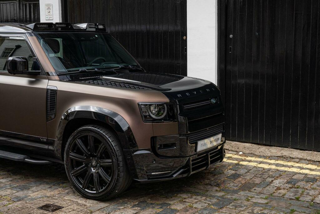 Land Rover Defender 110 5.0 P525 V8 Carpathian Edition Suv #5
