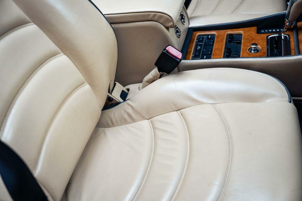 Bentley Azure 6.8 Convertible 422 Gkm 385 Silver #64