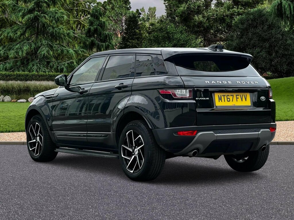 Land Rover Range Rover Evoque 2.0 Td4 Se Tech 4Wd Euro 6 Ss MT67FVV Black #4