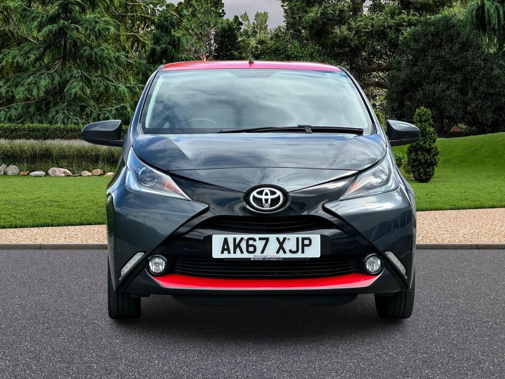 Toyota Aygo 1.0 Vvt-i X-press Hatchback Euro AK67XJP Grey #2