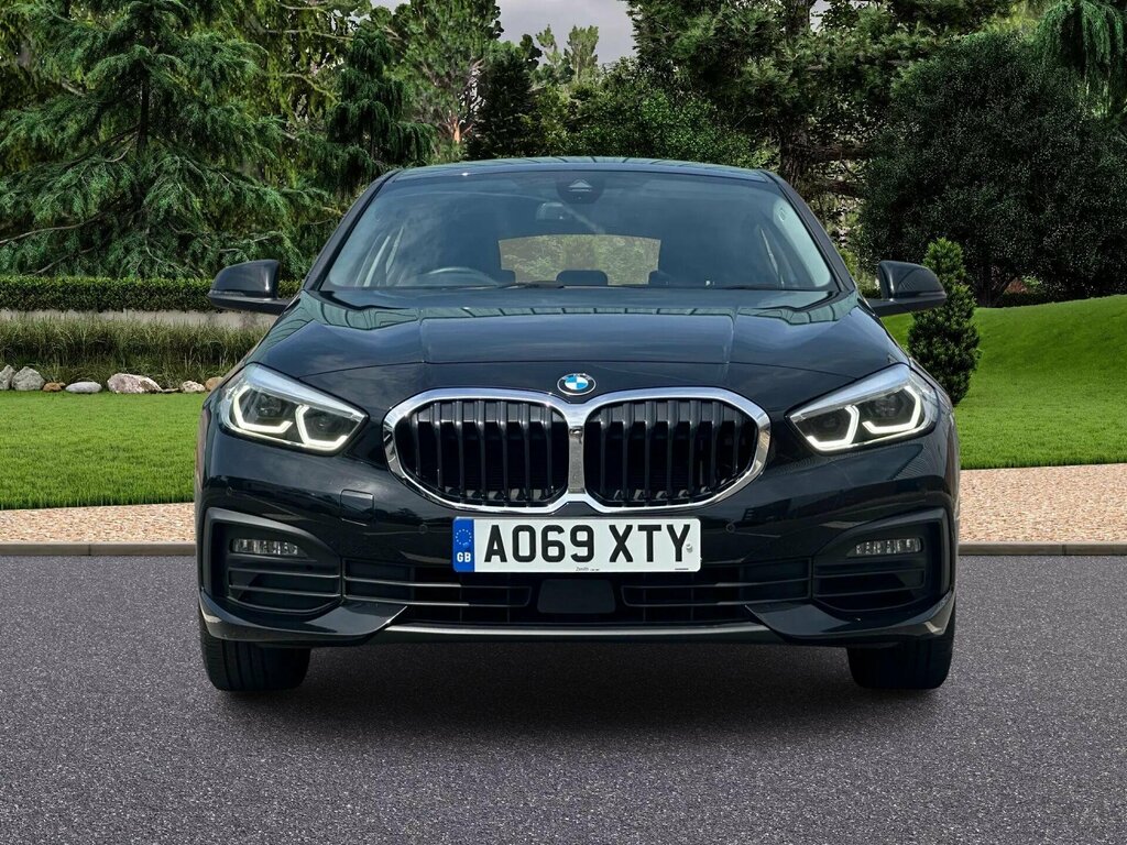 BMW 1 Series 1.5 118I Se Dct Euro 6 Ss AO69XTY Black #2