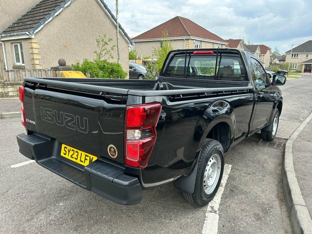 Isuzu D-Max 1.9L Utility Black #5
