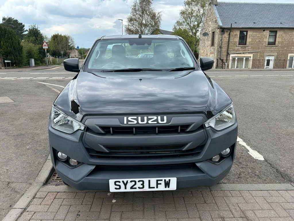Isuzu D-Max 1.9L Utility Black #6
