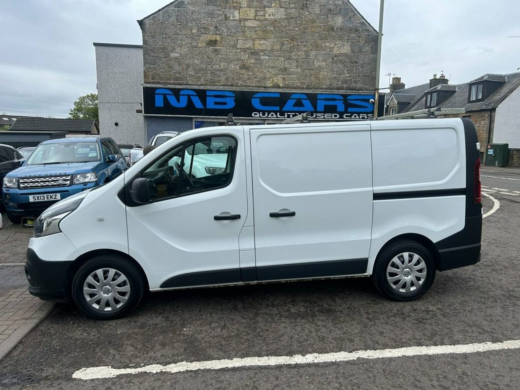Renault Trafic 2L Business White