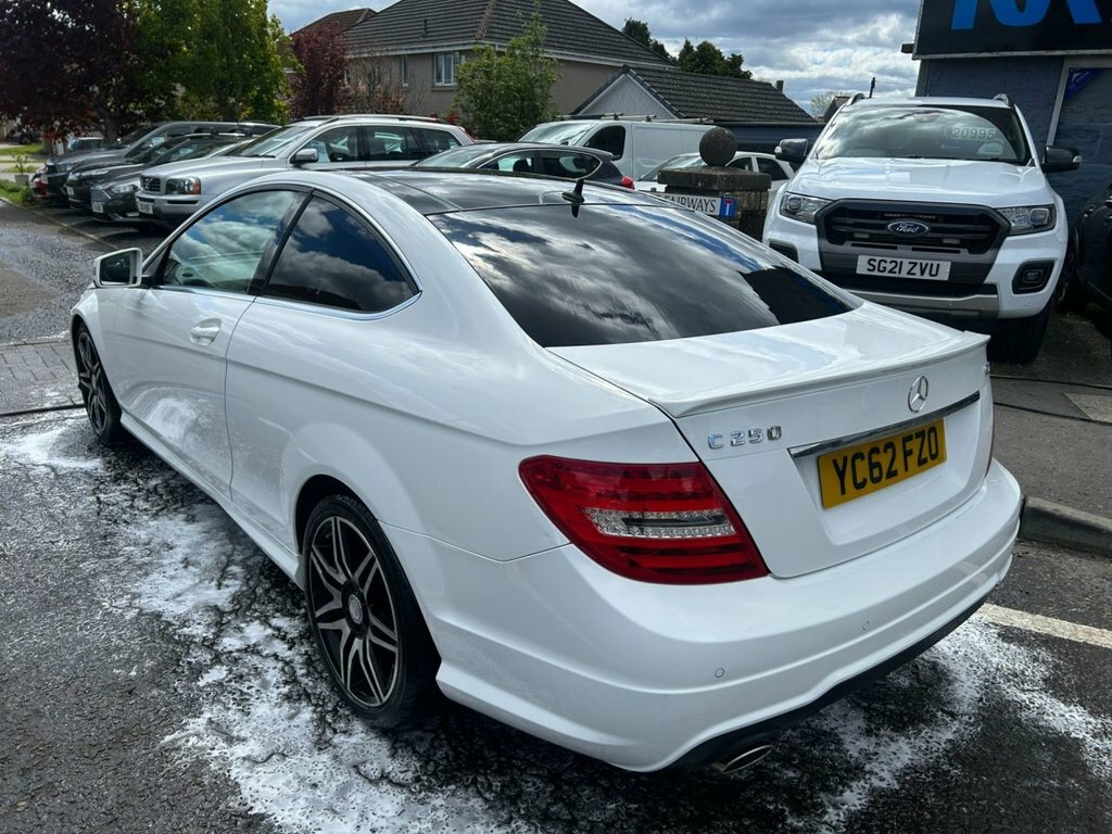 Mercedes-Benz C Class 2.1L Amg Sport Plus YC62FZO White #3