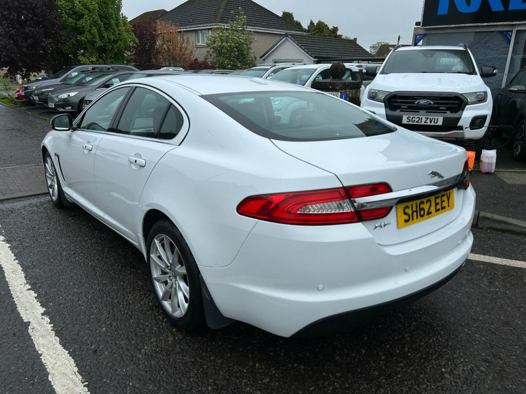 Jaguar XF 2.2L Premium Luxury SH62EEY White #3